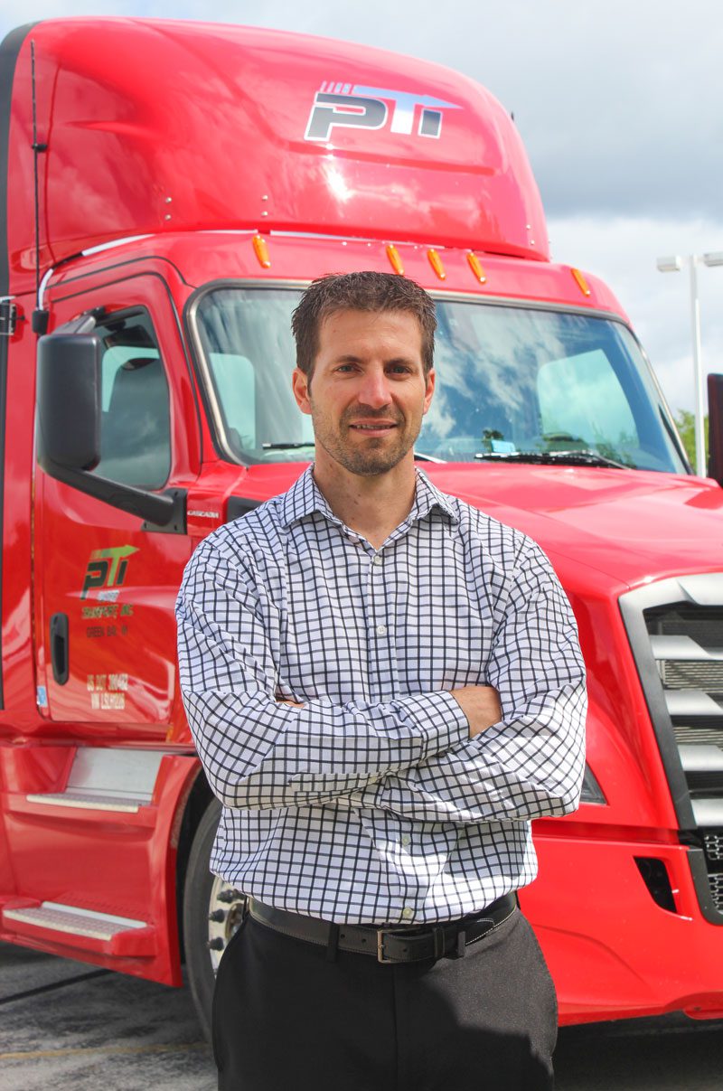 Long haul trucking image